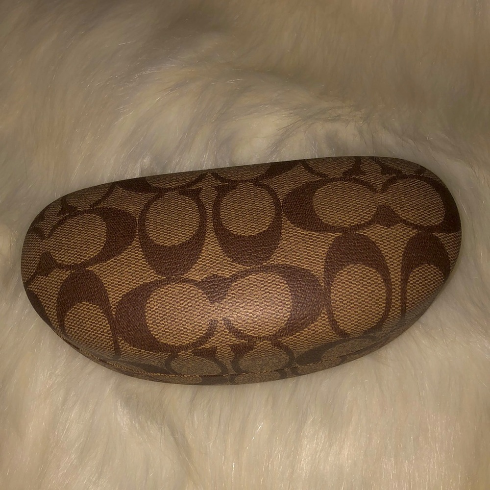 Coach 👓 Case - Picture 2 of 3